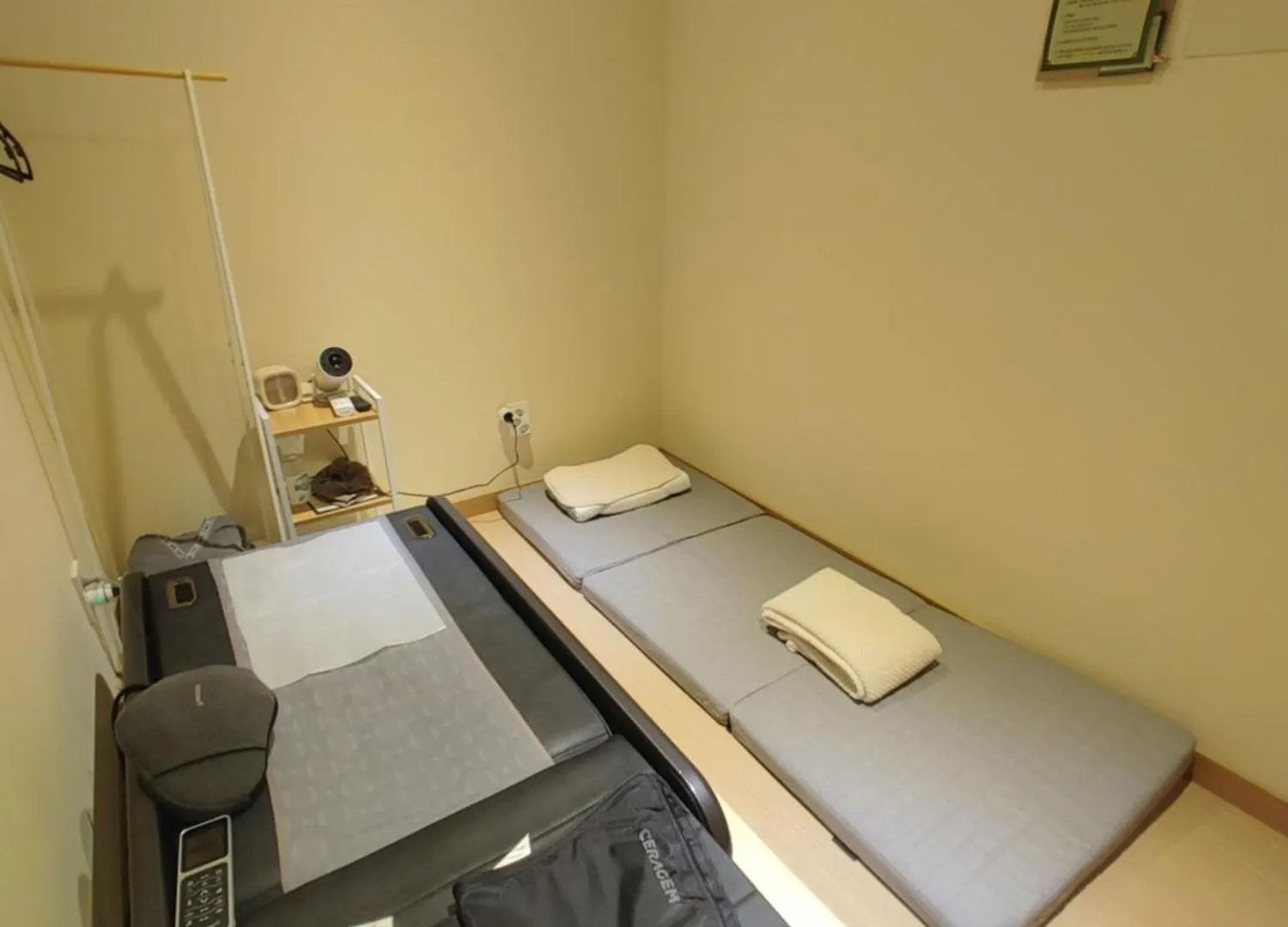Myeongdong Hostel Zamshh - Female Only Seoul