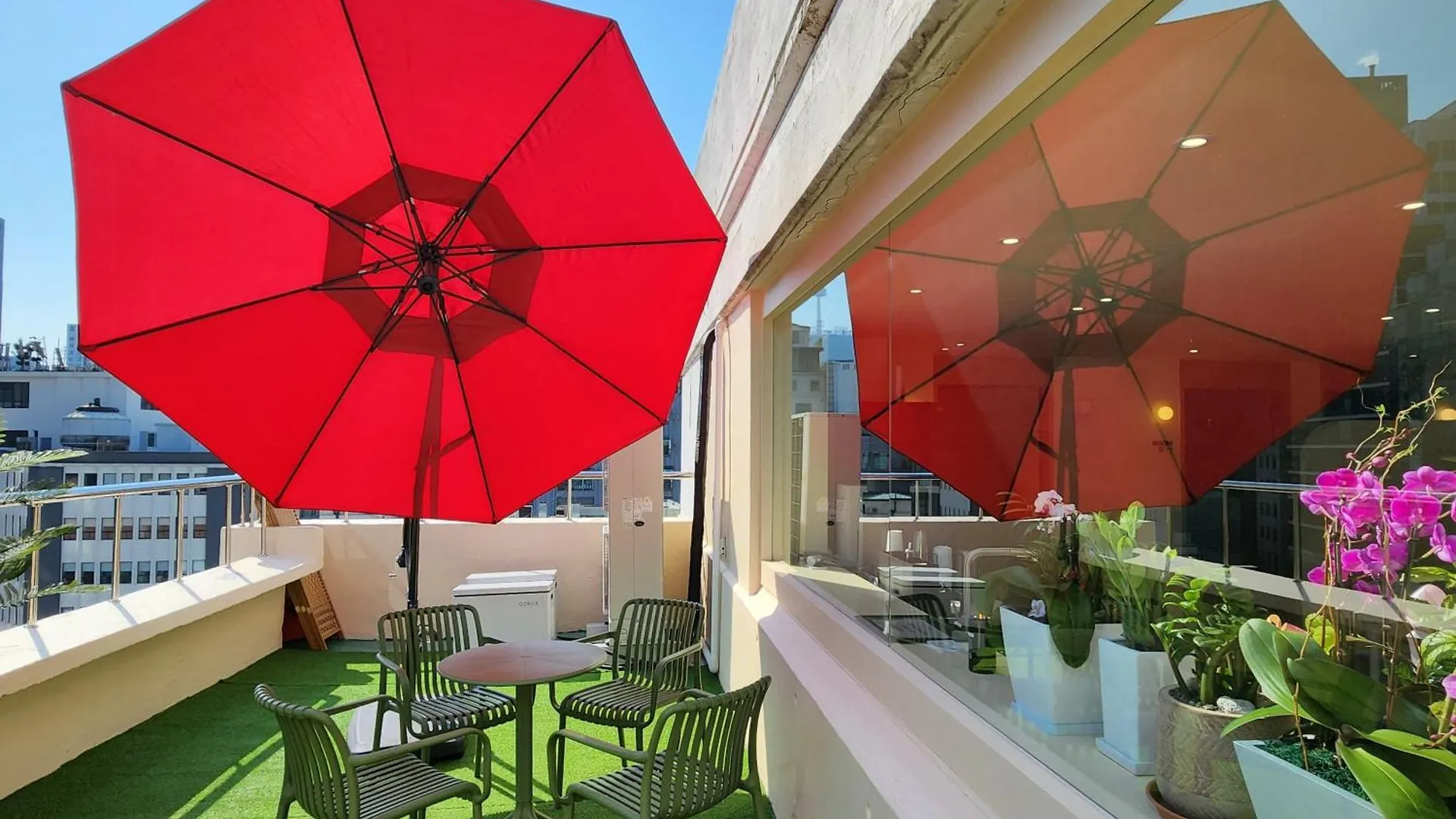 Myeongdong Hostel Zamshh - Female Only Seoul